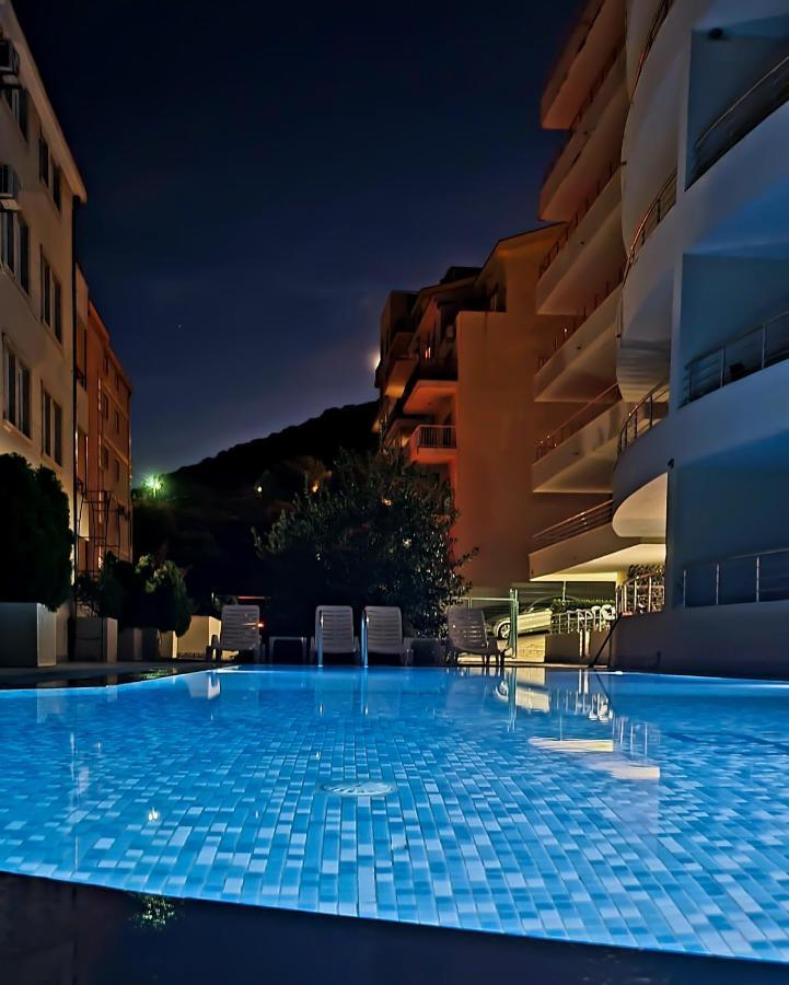 Petrovac Anja & Ogo Apartments Sea View & Pool מראה חיצוני תמונה